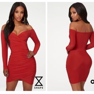 PrettyLittleThing red shape dress